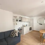 Sunny 1-Bed In Paris Marais District